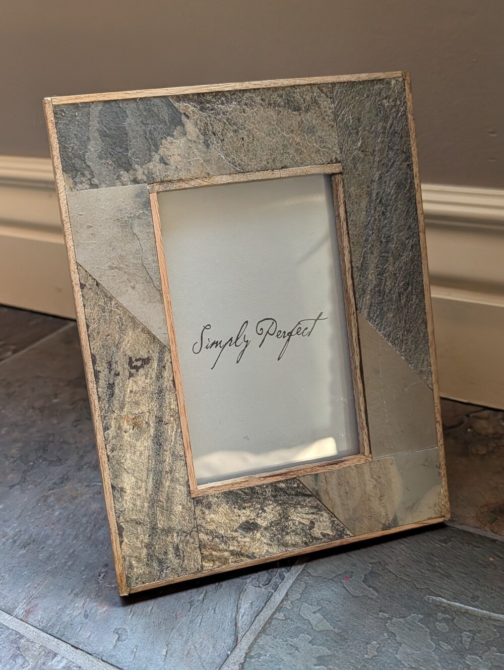 new SIMPLY PERFECT slate picture frame 4 X 6"